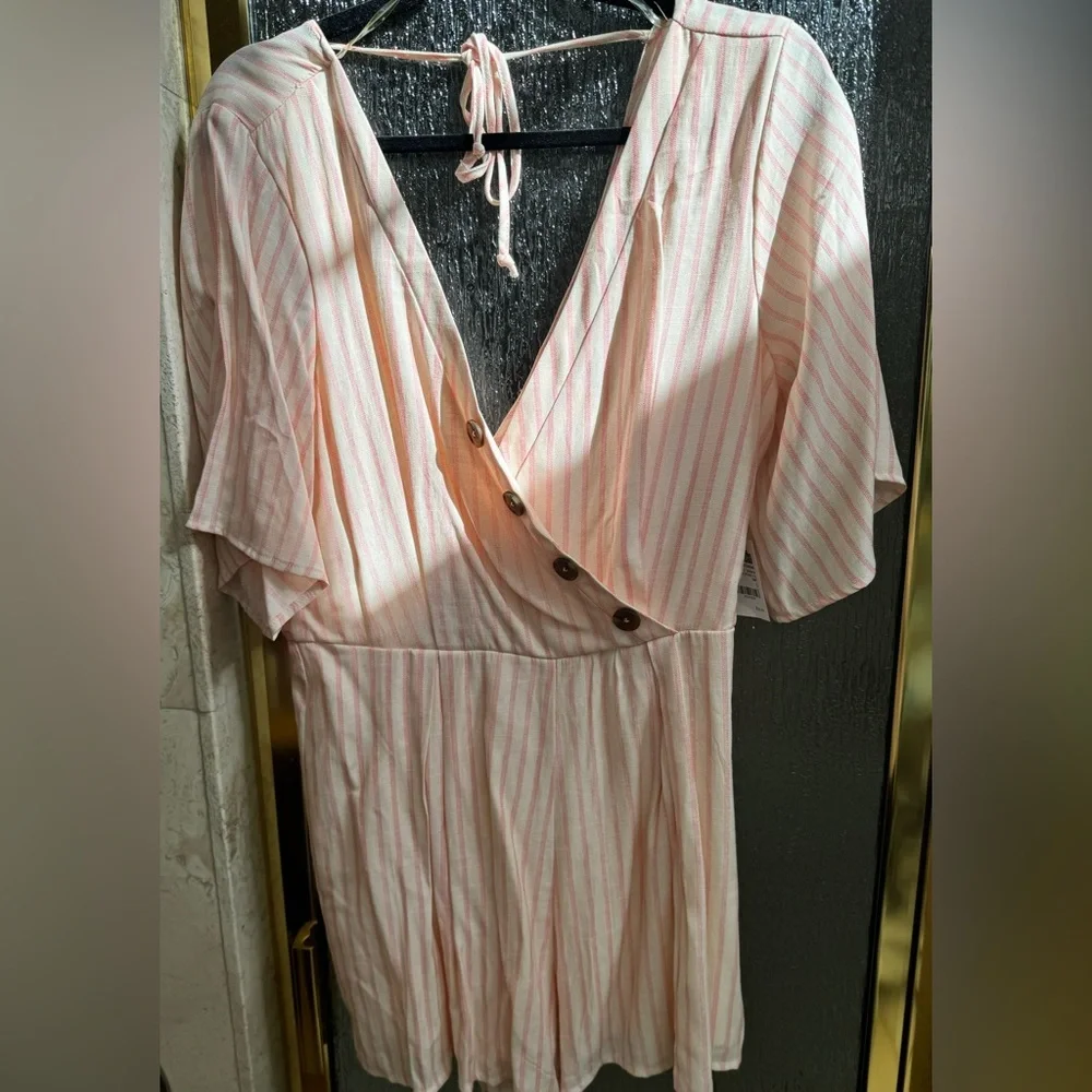 NWT Charlotte Russe Pink & White Striped Romper with Button Detail - Picture 2 of 5